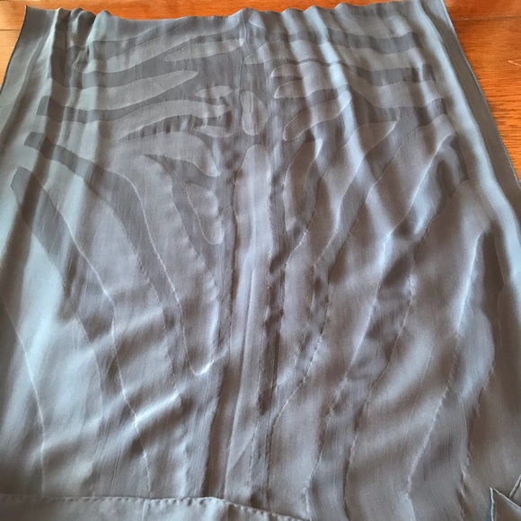 Fendi Scarf - silk - Picture 3 of 7